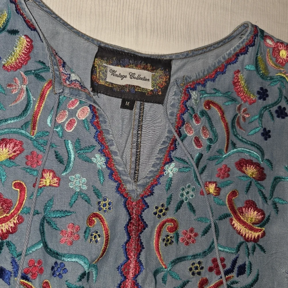 Vintage Colletion Embroidered Blue Dress.sz M. - Picture 5 of 7